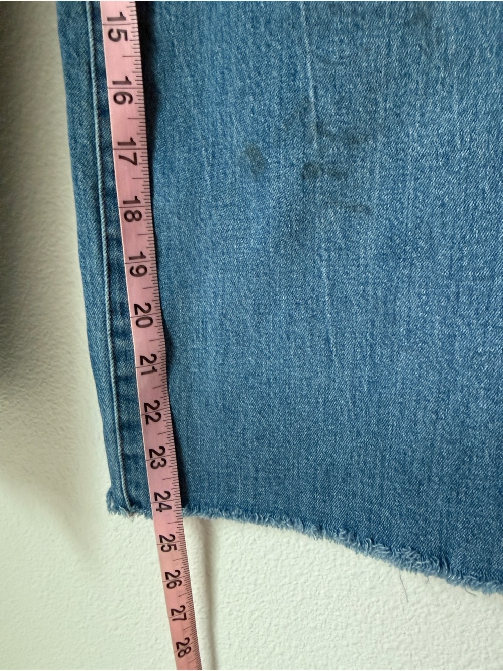 Madewell Wide-Leg Crop Jeans: Button-Front Edition - Martina Wash 27 - Flaw - Picture 12 of 12